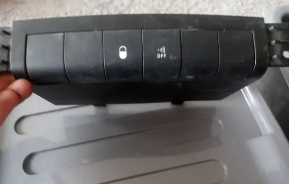 Peugeot 207 Central locking switch button 9654374077