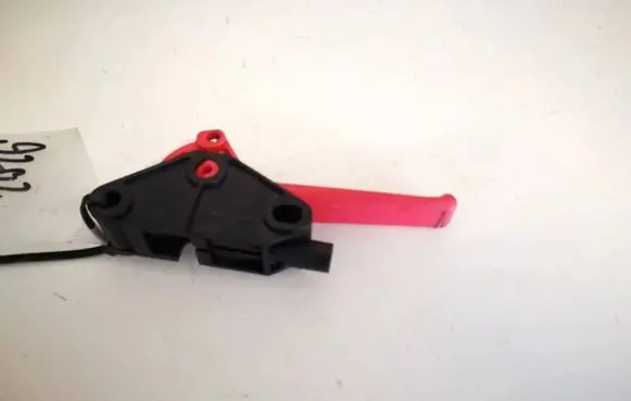 Peugeot 807 Engine bonnet (hood) release handle