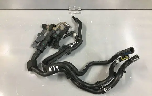 Audi A4 S4 B9 Fuel line/pipe/hose 8W0201215AF 059130299AS 059130381AC