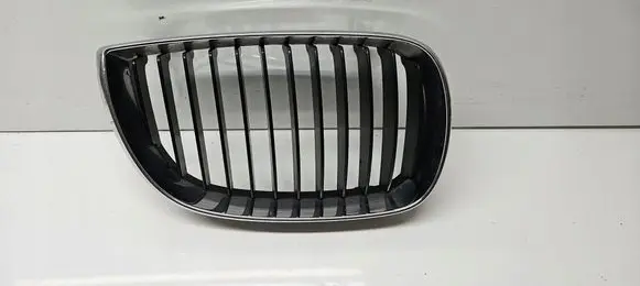 BMW 1 E81 E87 Front grill 51137128614
