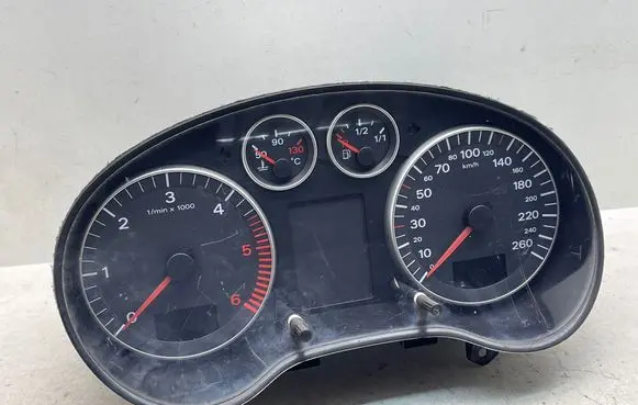 Audi A3 S3 8P Speedometer (instrument cluster) 8P0920900D
