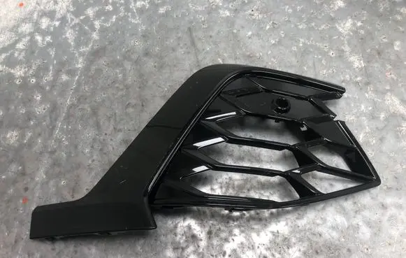 Volkswagen Golf VIII Front bumper lower grill 5H0853666AA-BILI 5H0853666AA