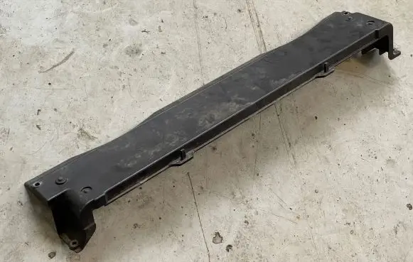 BMW X5 E70 Bottom radiator support slam panel 7533539