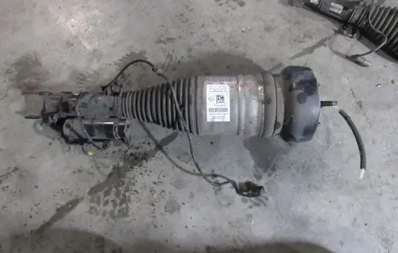Mercedes-Benz C W205 Air suspension front shock absorber A2053200525 B4LF17005A10 144010255B1