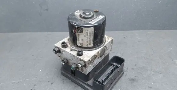 Volkswagen Golf IV ABS Pump 1C0907379C 1J0614117E 10020600074