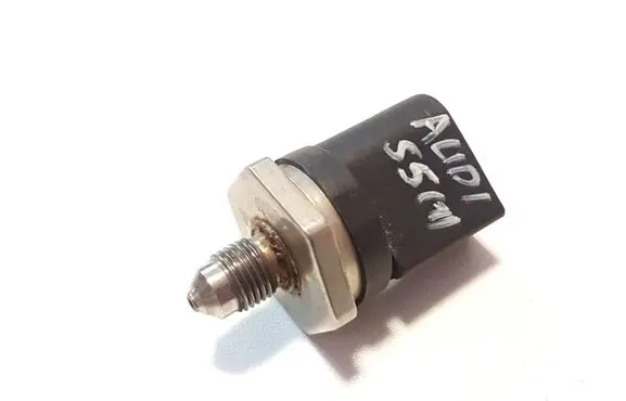 Fuel pressure sensor