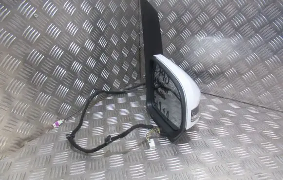 Mercedes-Benz Metris W447 Front door electric wing mirror 