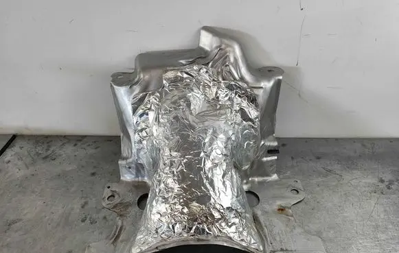 Volvo XC60 Heat shield in engine bay 32130667