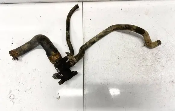 Audi A6 S6 C4 4A Engine coolant pipe/hose