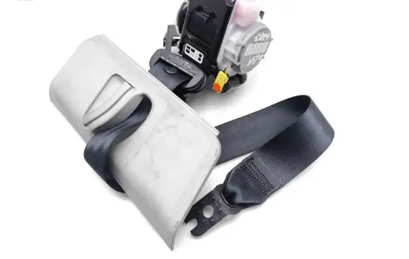 Skoda Octavia Mk3 (5E) Front seatbelt 5E0857702