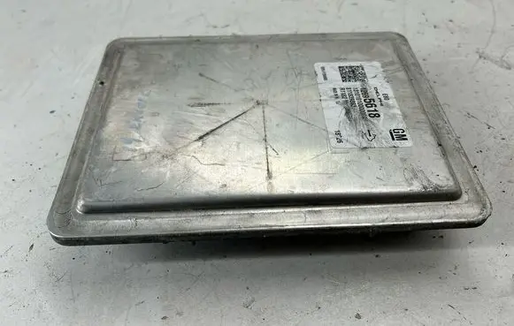 Buick Encore I Engine control unit/module 12695618 811839393 1310101000000X