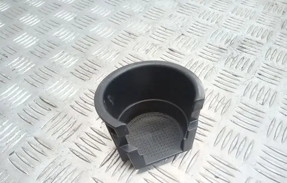 Cup holder front