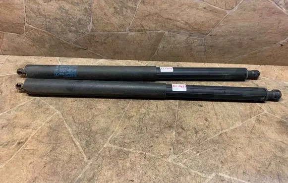 Mercedes-Benz ML W164 Tailgate/trunk strut/damper A1647400445