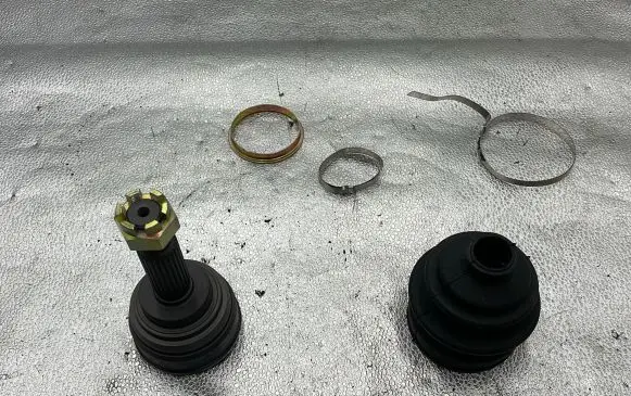Mitsubishi Colt Driveshaft outer CV joint GLO3219K 4950728G00 77306