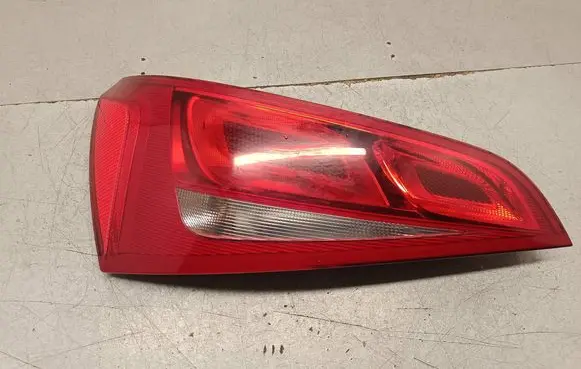 Audi Q5 SQ5 Rear/tail lights AU416L2 8R0945093