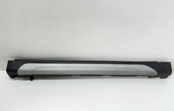 Suzuki SX4 S-Cross Sill/side skirt trim 7723161M0