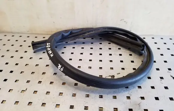 Volkswagen Scirocco Engine compartment rubber 1K0823723C