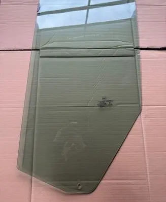 Fiat Ducato Front door window glass four-door