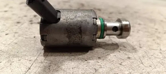 Jaguar XE Electromagnetic valve G4D32D350AA