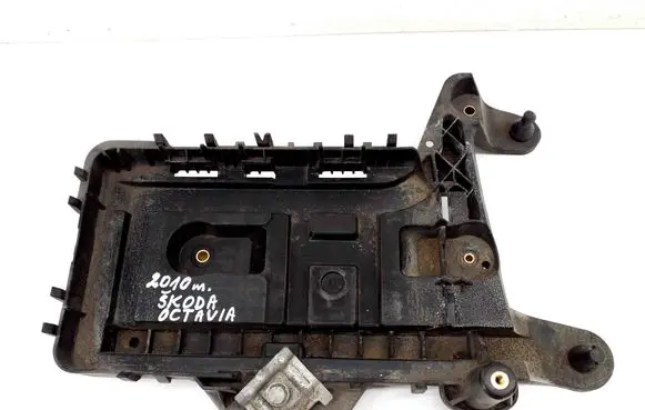 Battery box tray