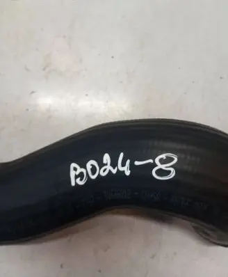 Volvo V70 Intercooler hose/pipe 30636812