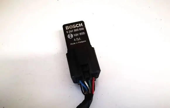 Honda CR-V Glow plug pre-heat relay 0281003030
