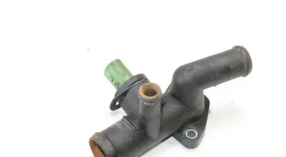 Audi TT Mk1 Engine coolant pipe/hose 06A121133AH