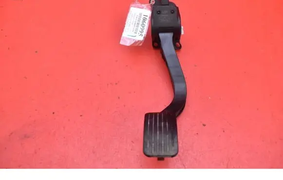 Peugeot 5008 Accelerator throttle pedal 9671416880