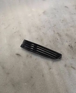 Audi A8 S8 D2 4D Front bumper lower grill 4D0853683