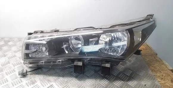 Toyota Corolla E160 E170 Headlight/headlamp