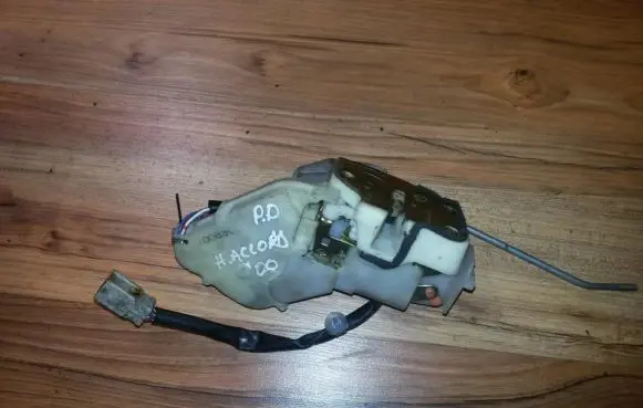 Honda Accord Front door lock