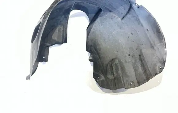 Front wheel arch liner splash guards
