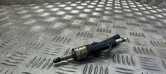 Fuel injector