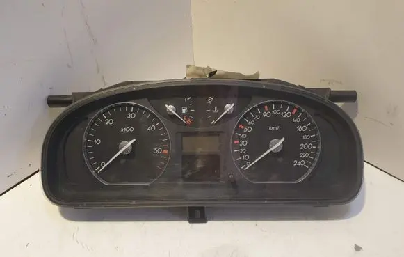 Renault Laguna II Speedometer (instrument cluster) 8200218888 5514000062