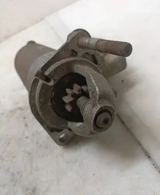 BMW 3 E30 Starter motor 12411740379