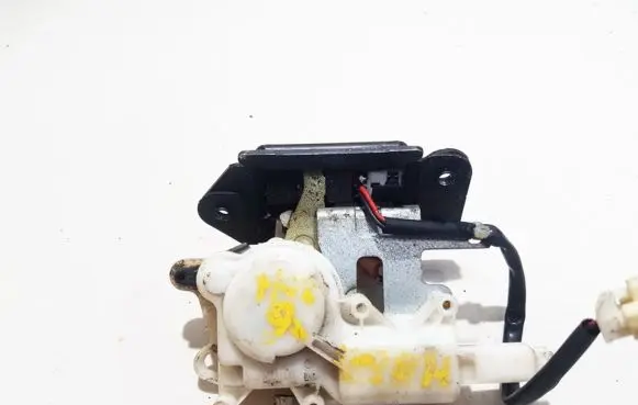 Mazda 6 Tailgate/trunk/boot lock/catch/latch B6701