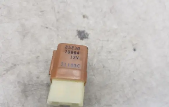 Chrysler Pacifica Other relay 2523079964