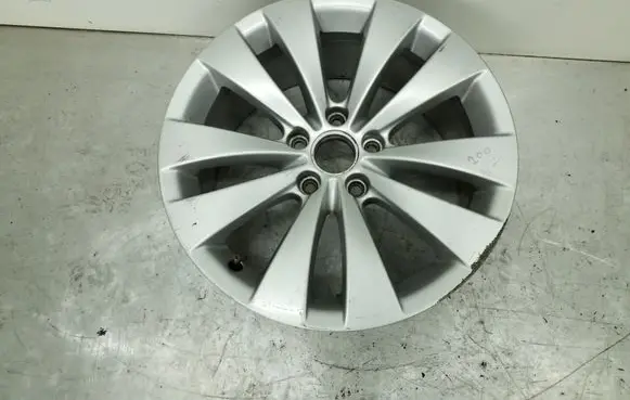 Volkswagen PASSAT CC R17 alloy rim 3C8601025A