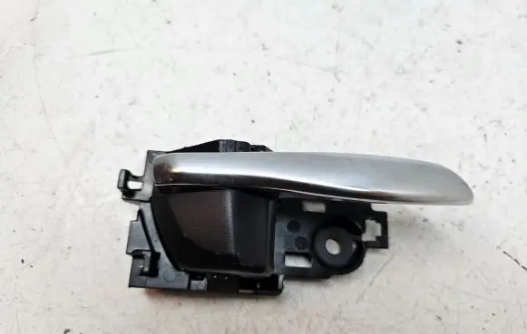 Toyota C-HR I Front door interior handle F4010