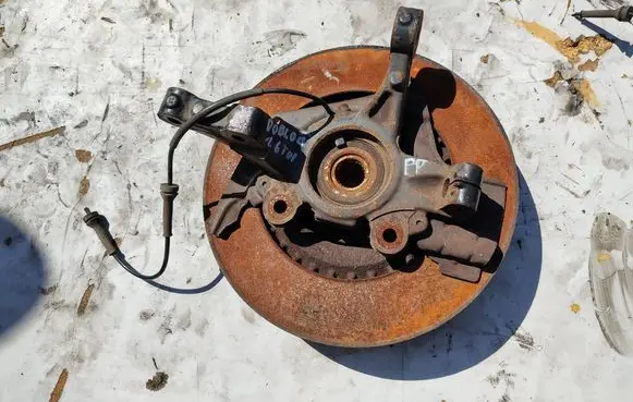 Fiat Doblo Front wheel hub spindle knuckle