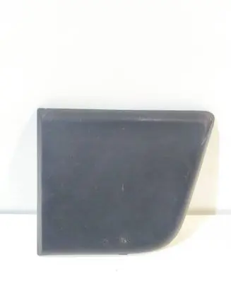 Rear fender molding trim