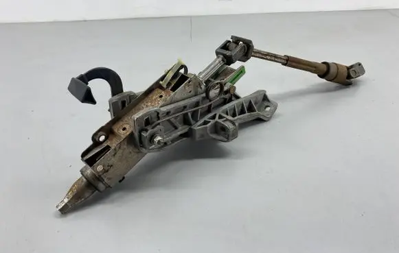 Ford Focus Steering wheel axle 4M513C529FC ZG520149B