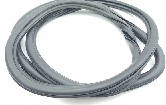 Land Rover Range Rover Evoque L551 Front door rubber seal 