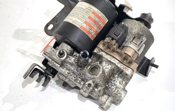 Toyota Auris E180 Brake booster 4707012010