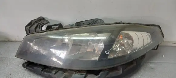 Renault Laguna II Front reflector 