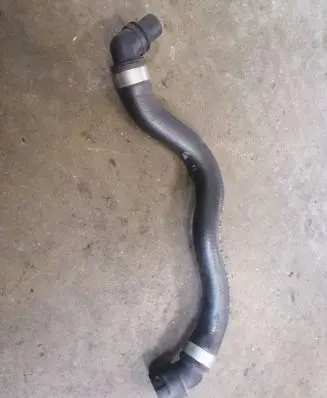 Mercedes-Benz E W211 Engine coolant pipe/hose A2118300496