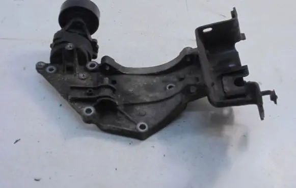 Volvo C30 Generator/alternator bracket 9650034280