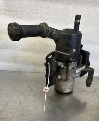 Citroen C4 I Picasso Power steering pump 9670608380
