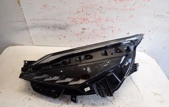 Nissan Qashqai J12 Headlight/headlamp 26060HN25A