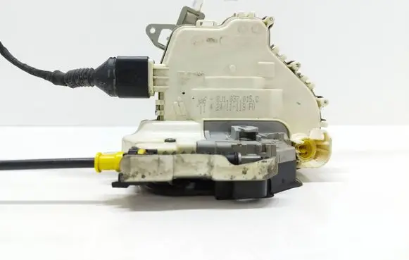 Audi A4 S4 B8 8K Front door lock 8J1837015C